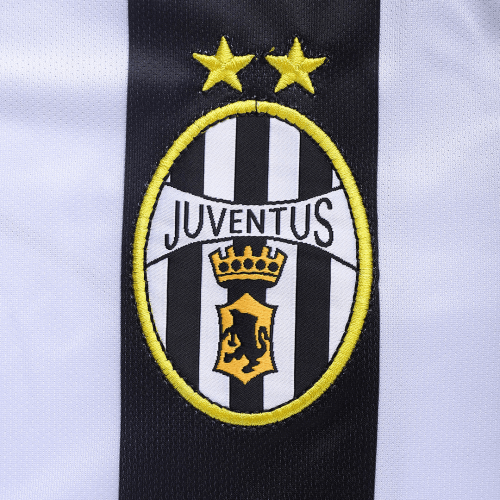 Retro Juventus UCL Home Jersey 2002/03