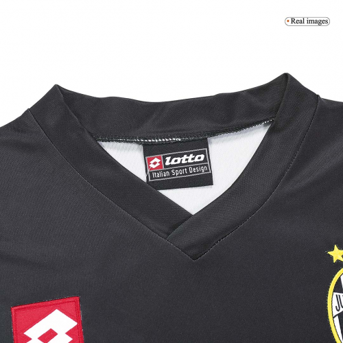 Retro Juventus Away Jersey 2001/02